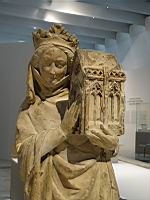 Statue, Reine de France (Jeanne de Navarre)(Paris, v 1310, Calcaire lutetien)(2)
